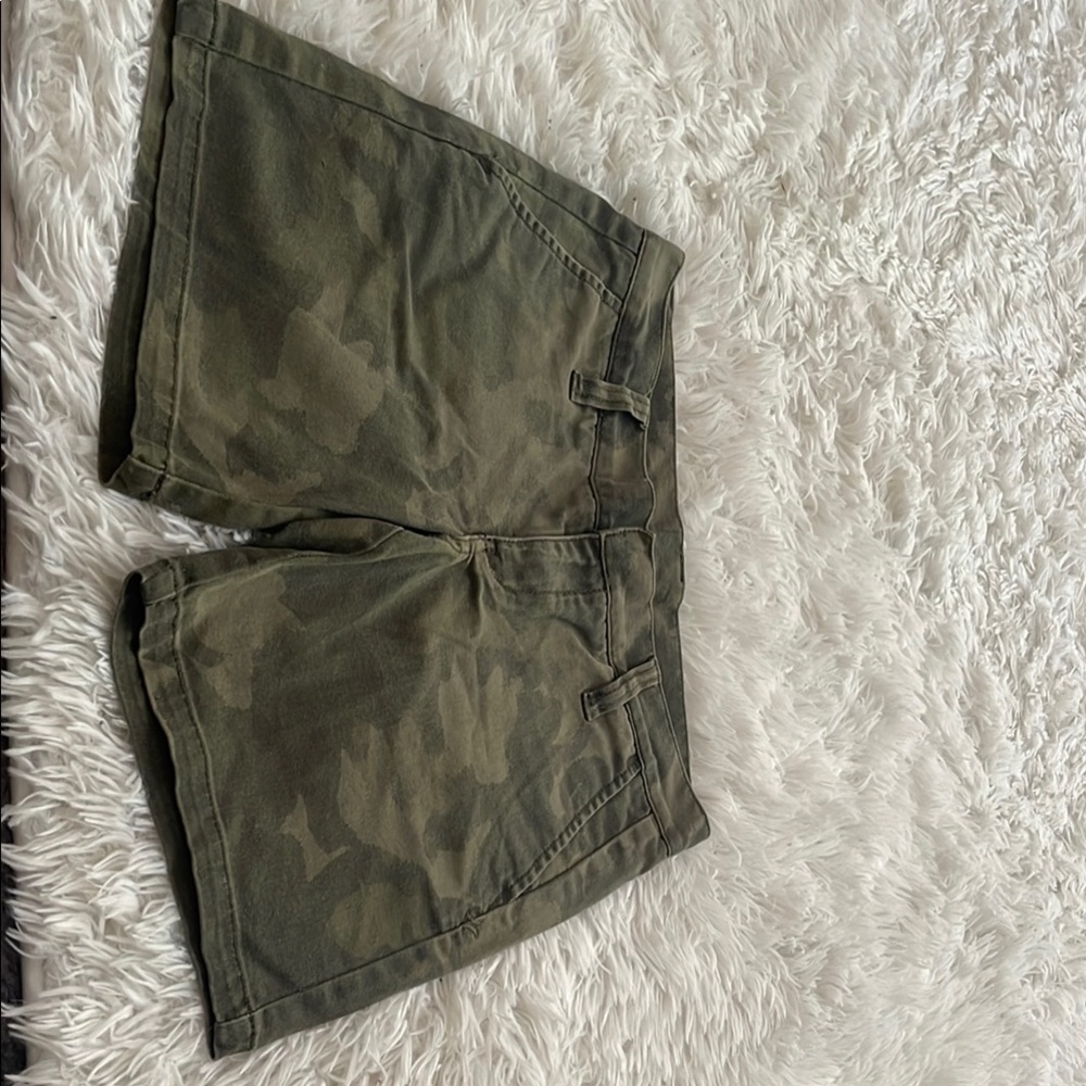 Hurley Green Cargo Shorts with Textured Fabric
